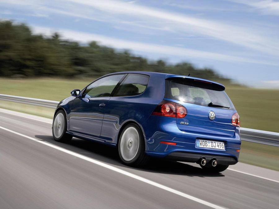 Volkswagen Golf R32 2006 года  (фото 43 из 48)